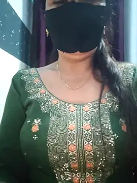 Aishwaryaa 69 online show from March 2025 11:44:02 AM