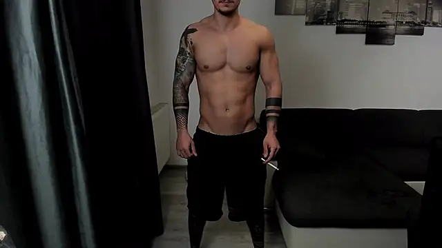 Richarddarell1 online show from September 2025 04:45:01 AM