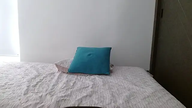 scarleth xue online show from November 2025 03:47:01 PM