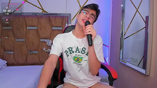 Gerony  online show from January 2025 05:06:02 AM