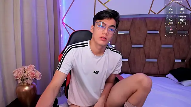 Gerony  online show from March 2025 05:03:01 AM