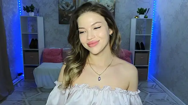 Snapshot of EmmyMills chatting on July 2026 08:49:02 PM EmmyMills online show from July 2026 08:49:02 PM