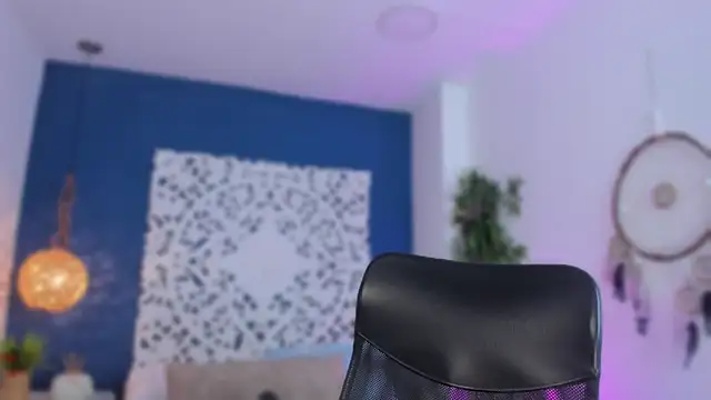 BellaHarllow online show from February 2026 07:21:02 PM