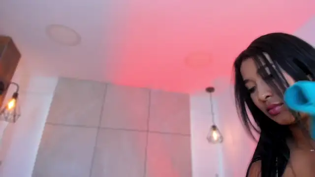 BellaHarllow online show from May 2026 08:04:04 PM