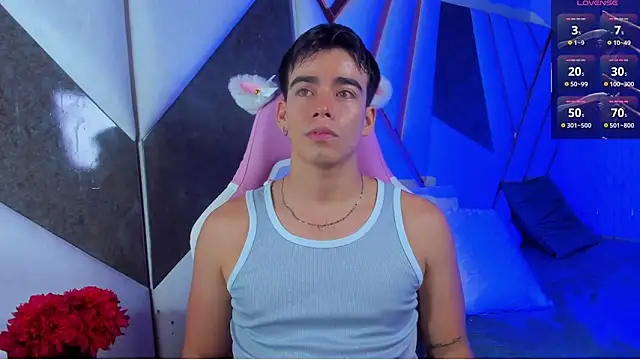 Snapshot of its_liam18 chatting on June 2026 11:51:02 PM its liam18 online show from June 2026 11:51:02 PM