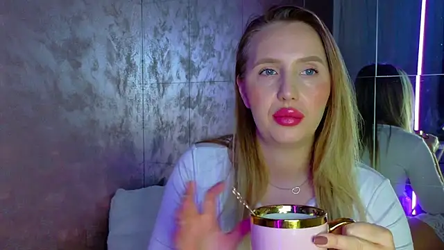 lexy a online show from November 2025 05:42:02 AM