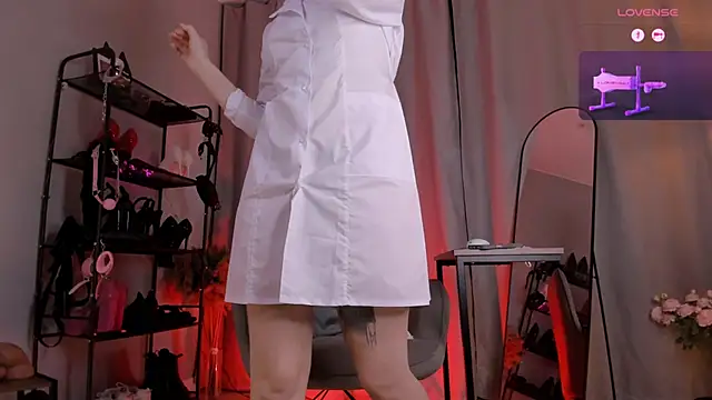 AnnaTrueno online show from April 2026 06:35:01 PM