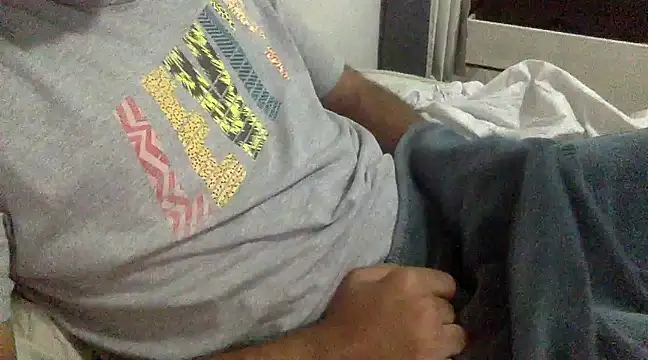 Snapshot of Mendes77777777777 chatting on February 2025 09:53:02 PM Mendes77777777777 online show from February 2025 09:53:02 PM