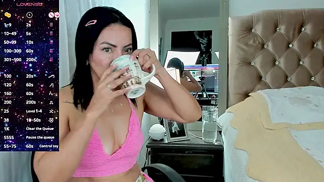 veronika naughty online show from March 2025 01:34:01 PM