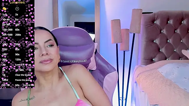 veronika naughty online show from October 2025 02:27:01 PM