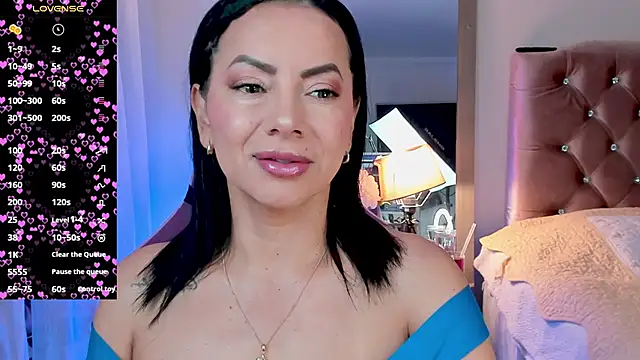 veronika naughty online show from October 2025 02:18:01 PM