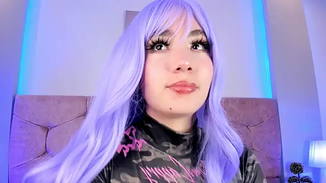 lunar leen online show from February 2025 10:51:02 PM