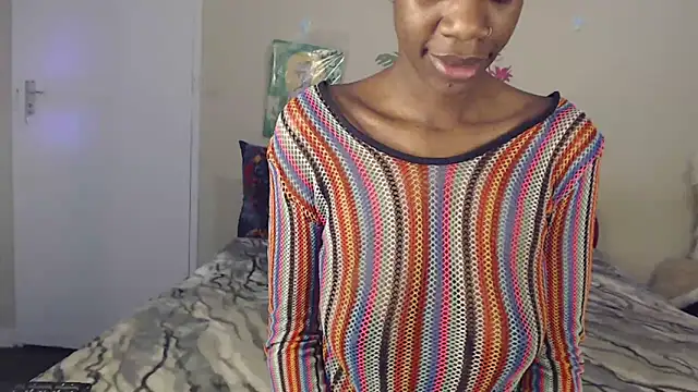 Blacktittiex02 online show from November 2025 04:44:01 PM