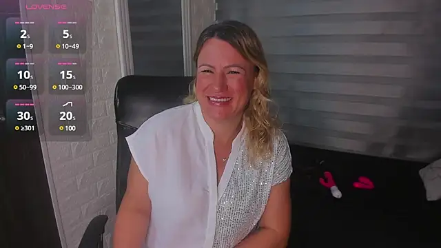 charlotte  G online show from January 2025 11:50:01 AM