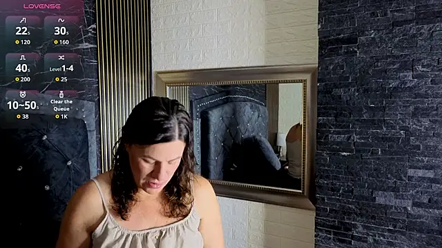 charlotte  G online show from February 2026 10:16:01 AM