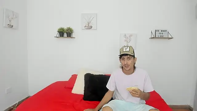 Snapshot of Zamu_1992 chatting on February 2025 02:26:02 AM Zamu 1992 online show from February 2025 02:26:02 AM