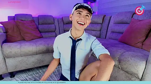 Niico Cruz online show from November 2025 11:37:01 PM