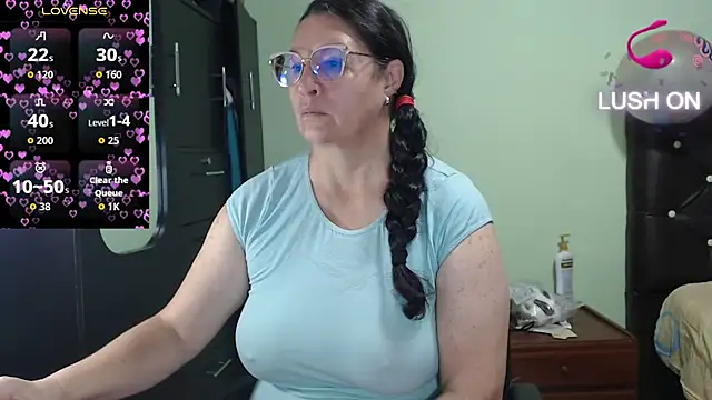 hairyglad69 online show from October 2025 02:47:01 PM