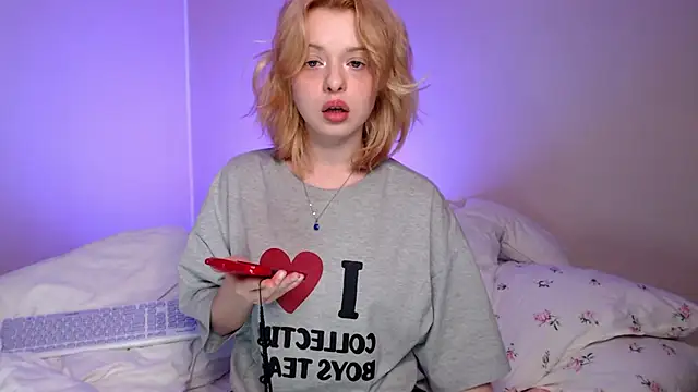 KatieMelone online show from October 2025 05:22:02 PM