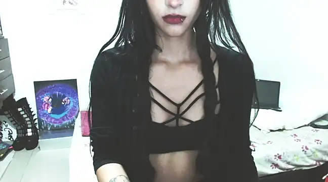 Snapshot of TaraTetsu_ chatting on February 2025 12:40:02 AM TaraTetsu online show from February 2025 12:40:02 AM