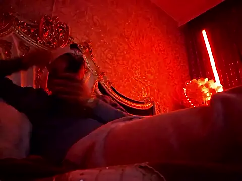 denisxlRo online show from February 2026 04:06:01 PM