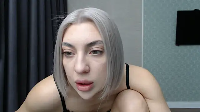 hot-sasha9 online show from February 2025 05:12:01 PM