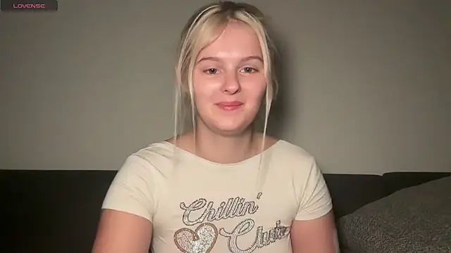 Allylove03 online show from November 2025 06:37:02 PM