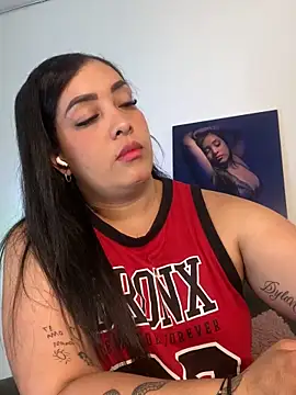 Sheeryl   online show from October 2025 06:17:02 PM