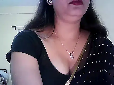 Model-Tanya online show from December 2025 10:00:01 AM