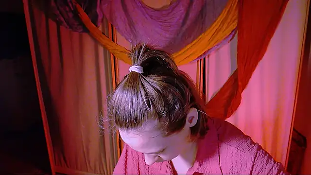 Malinax online show from December 2025 04:19:02 AM