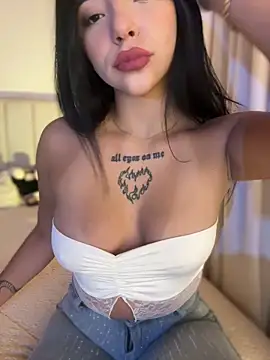 Snapshot of eva_elifee chatting on March 2026 05:02:02 AM eva elifee online show from March 2026 05:02:02 AM