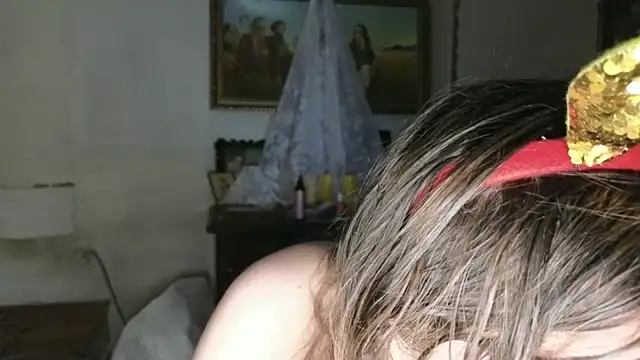 MAMA69LAMA online show from December 2025 06:38:02 PM