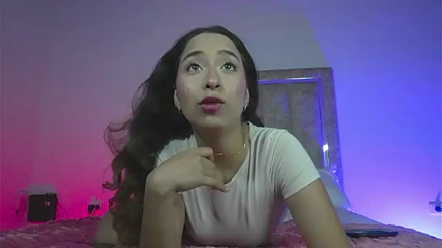 little-Emma online show from March 2026 11:35:01 PM