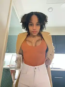 Black Dolll online show from December 2024 10:34:02 PM