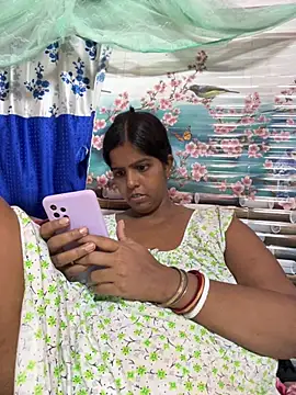 Snapshot of Beauty-queen chatting on July 2026 04:01:01 PM Beauty-queen online show from July 2026 04:01:01 PM