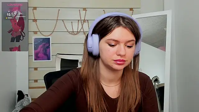 Josephine Kiss online show from January 2025 11:32:02 AM