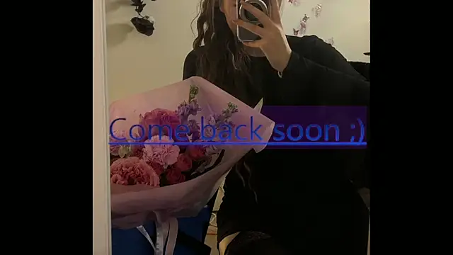 Josephine Kiss online show from January 2026 01:28:02 PM