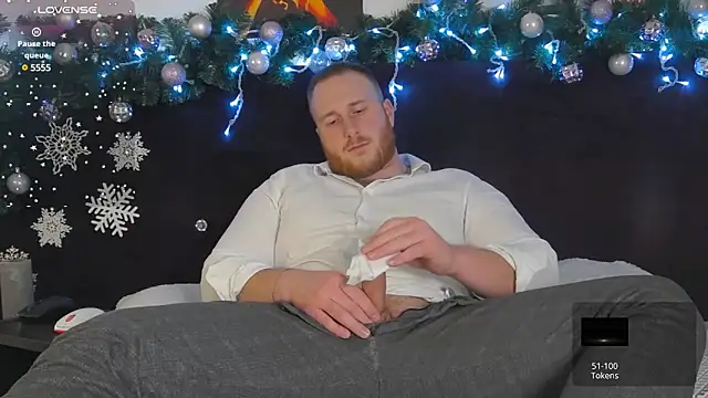 Snapshot of RoddyStill chatting on December 2024 04:53:02 PM RoddyStill online show from December 2024 04:53:02 PM