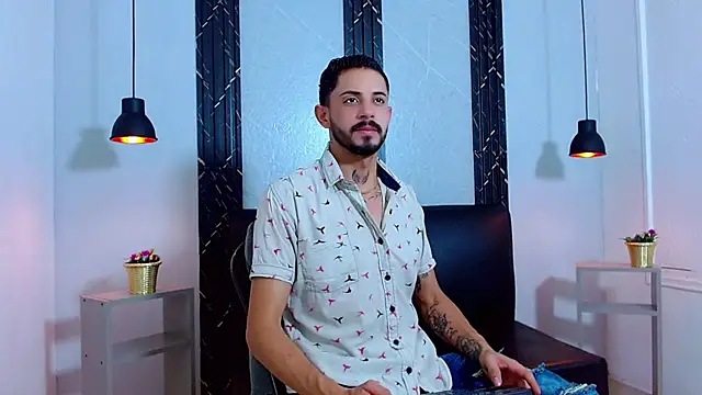 Erick Wall online show from July 2026 01:19:01 AM
