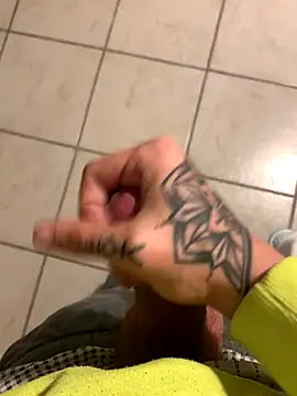 YoungDick25 online show from November 2025 09:58:01 PM