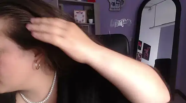 SaraThomso online show from December 2024 06:20:02 AM