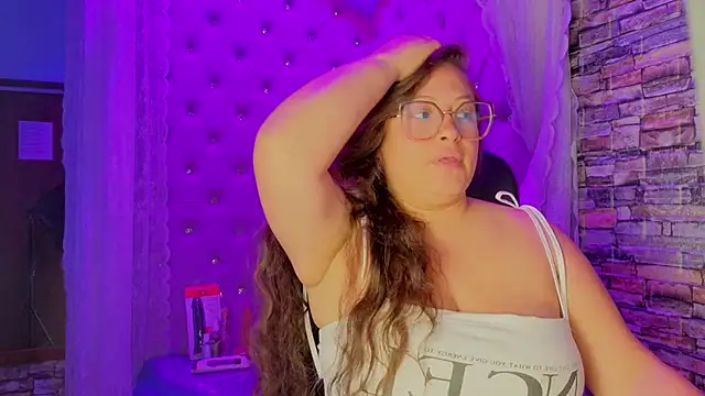 SaraThomso online show from November 2025 03:39:01 AM