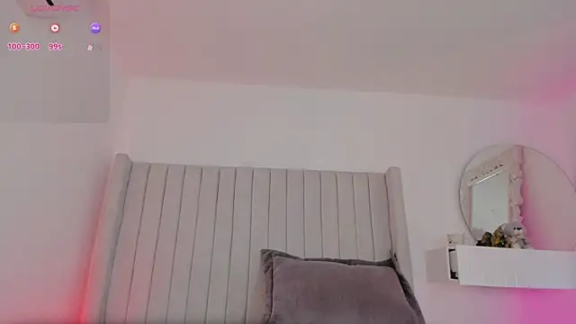 Snapshot of Shelynna_azzul chatting on May 2026 12:34:02 PM Shelynna azzul online show from May 2026 12:34:02 PM