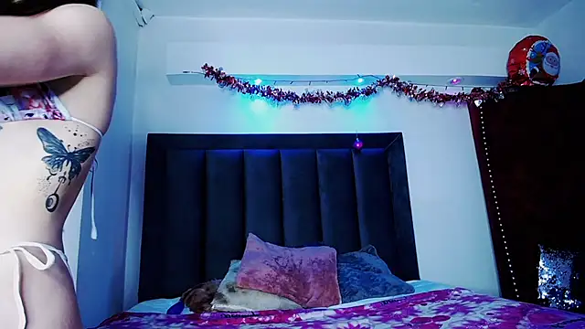 Tifanny Sweett online show from December 2024 10:47:01 PM