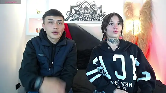 Tifanny Sweett online show from October 2025 04:21:02 AM