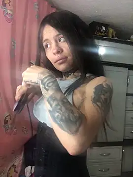 Tifanny Sweett online show from April 2026 05:01:02 AM