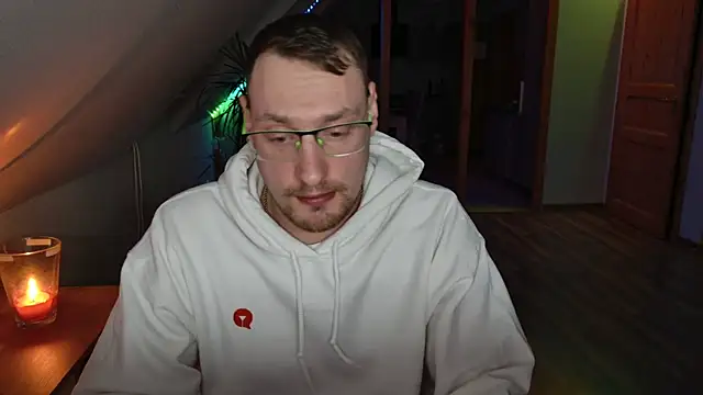 Snapshot of Relsxboy chatting on February 2025 07:38:02 PM Relsxboy online show from February 2025 07:38:02 PM