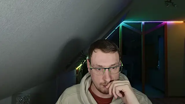 Snapshot of Relsxboy chatting on March 2025 09:54:02 PM Relsxboy online show from March 2025 09:54:02 PM