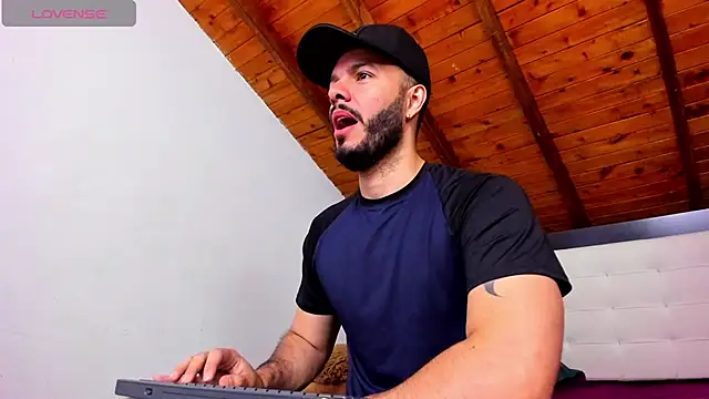 Tom Bailey online show from February 2026 12:46:01 PM