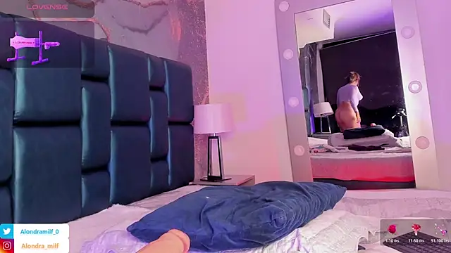 Snapshot of ALONDRAMILF chatting on November 2025 02:10:01 AM ALONDRAMILF online show from November 2025 02:10:01 AM